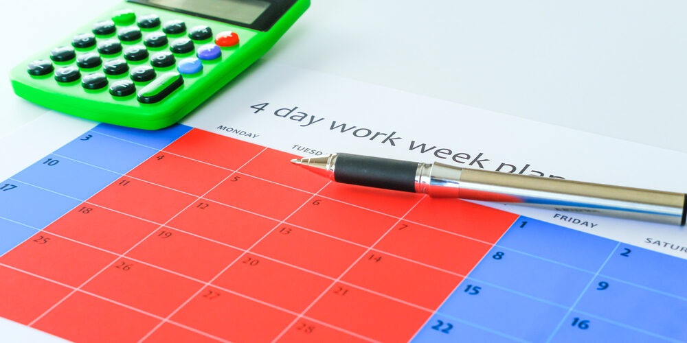 Wie funktioniert die 4-Tage-Woche in der Praxis?