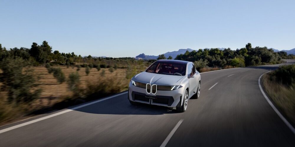 BMWs Neue Klasse, Visionsfahrzeug auf der Straße