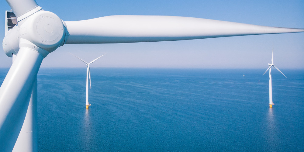 Viel mehr Offshore-Windkraft soll die Energiewende vorantreiben. Die Windräder werden immer höher und stärker.