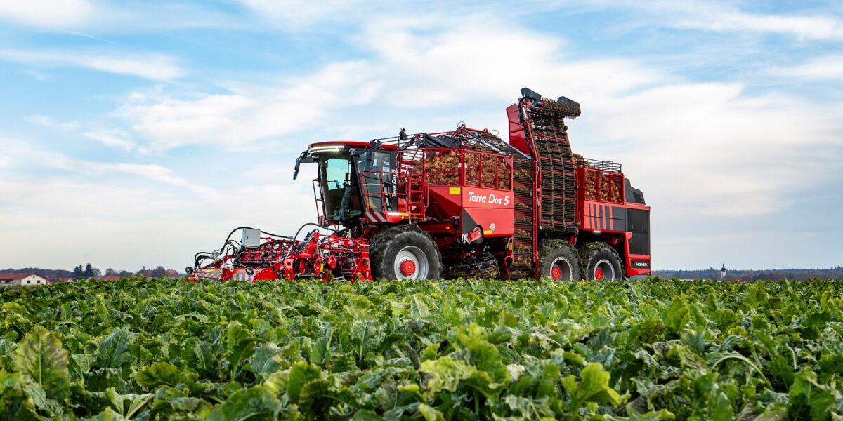 Holmer Maschinenbau mit Stammsitz in Eggmühl bei Regensburg ist Weltmarktführer im Bereich selbstfahrender Zuckerrübenvollernter. Foto: Holmer 