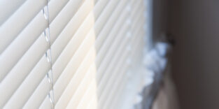 Jalousie als sommerlicher Wärmeschutz