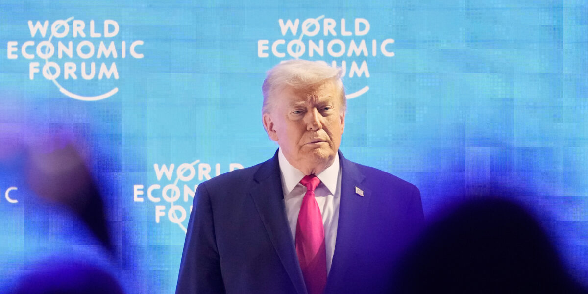 Trump bei seiner Kritik an Windkraft in Davos