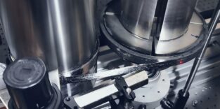 Experimenteller Aufbau einer lokalen Hochleistungs-laserinduzierte Pyrolyse