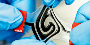 Forscher der Universität Linköping haben eine Batterie entwickelt, die jede Form annehmen kann.