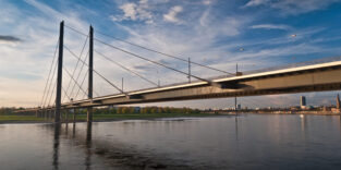 Autobahnbrücke Düsseldorf