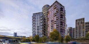 GB_London_Lagoon building