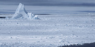 Eisdecke in der Antarktis.