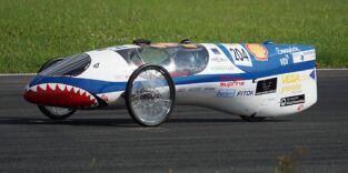 Brennstoffzellen-Fahrzeug auf der Rennstrecke