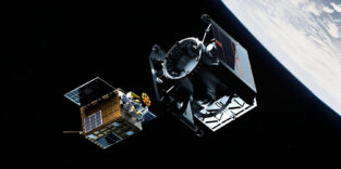 Satelliten docken an