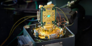 Das stationäre Qubit des Quanteninternetknotens mit einem Farbzentrum