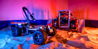 Weltraumrover im Sand