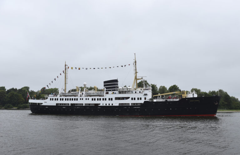 Nordstjernen im Nord-Ostsee-Kanal