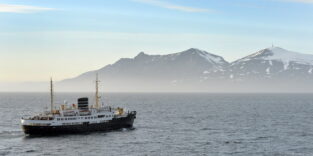 "Nordstjernen" auf der Hurtigrute in Norwegen