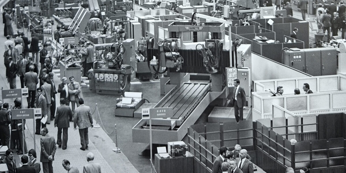 Deutsche EMO-Premiere: 1977 präsentiert sich die weltweite Werkzeugmaschinenbranche – zwei Jahre nach Paris – erstmals  in Hannover.
Foto: Deutsche Messe