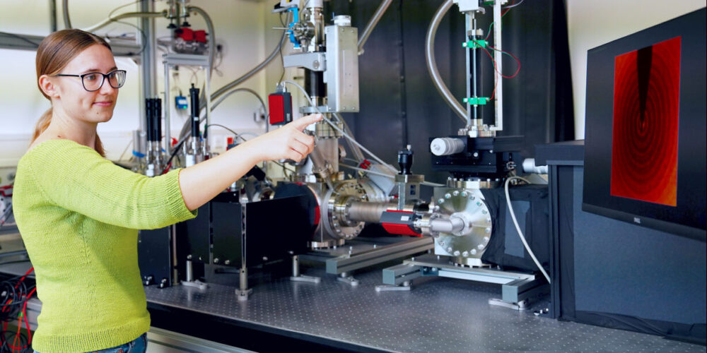 Wie Materiewellen aus Atomen tief blicken lassen