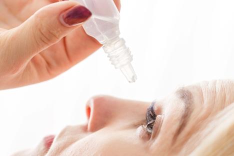 Adieu Lesebrille? Neue Tropfen verbessern die Nahsicht