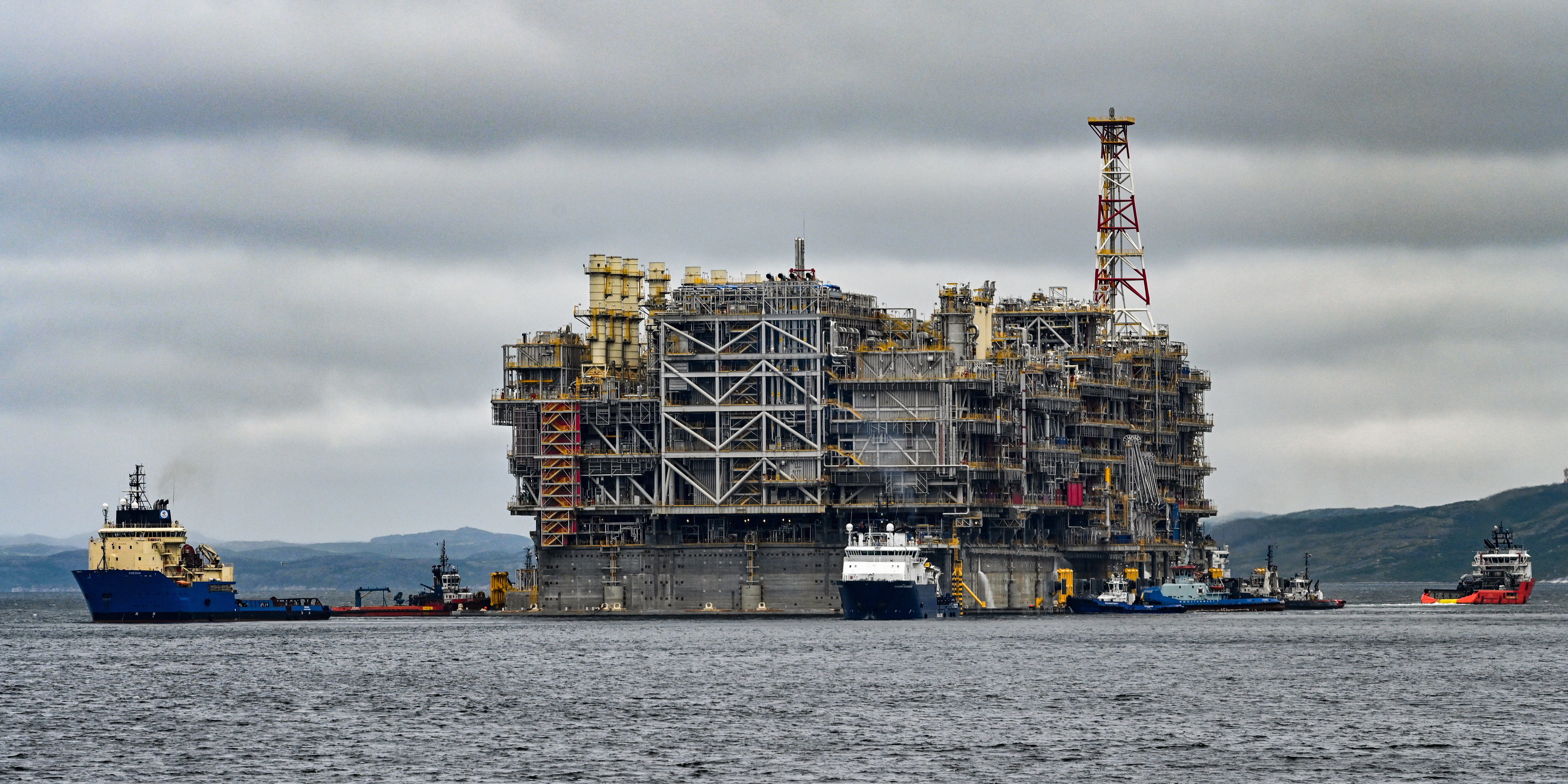 EU stoppt russische LNG-Importe ab 2027 – Trumps Druck zeigt Wirkung