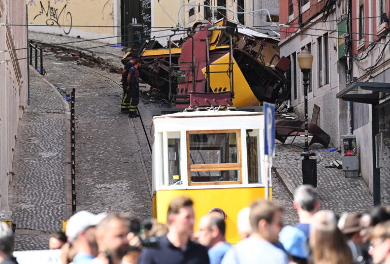 zerstörte Standseilbahn „Elevador da Glória“