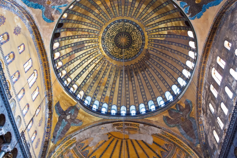 Hauptkuppel der Hagia Sophia von innen