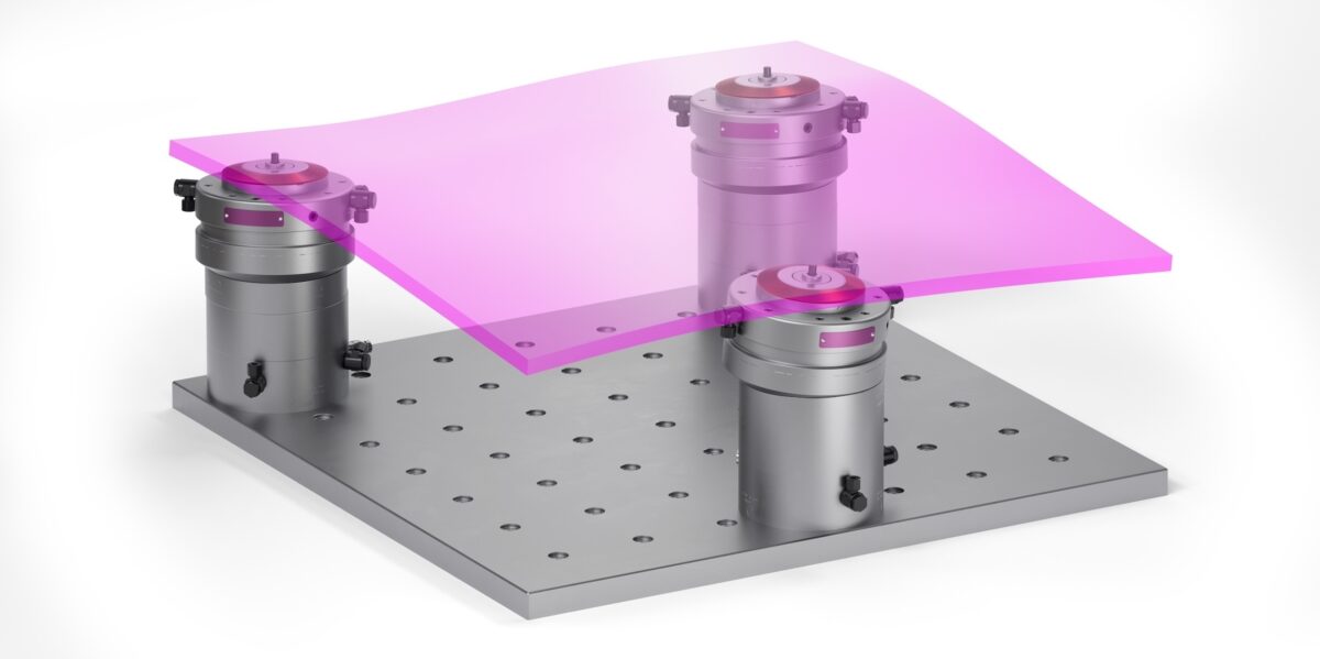 Als Mittel gegen Eigenspannungen, die bei der Volumenzerspanung nach dem Lösen der Spannung zu Verzug führen, feiert der Stark.spheric Messepremiere. Foto: Stark Spannsysteme