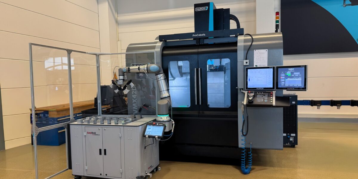 Der „ProFeeder EasyDesk 30“ von Hurco: eine Roboterlösung für das Teilehandling mit bis zu 30 kg Nutzlast. Foto: Hurco