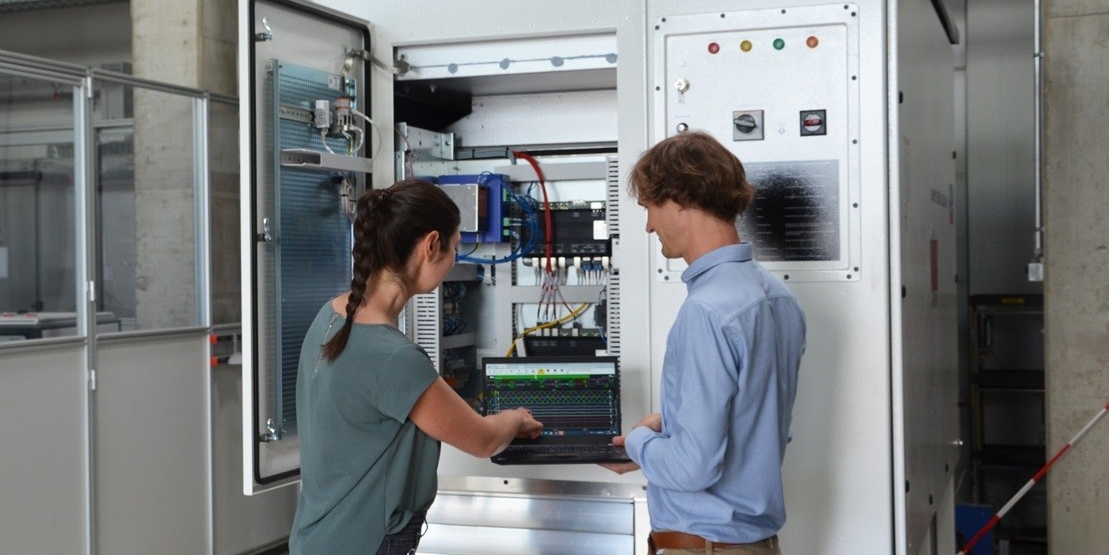 Test des Wechselrichters im Multi-Megawatt-Labor des Fraunhofer ISE. Foto: Fraunhofer ISE