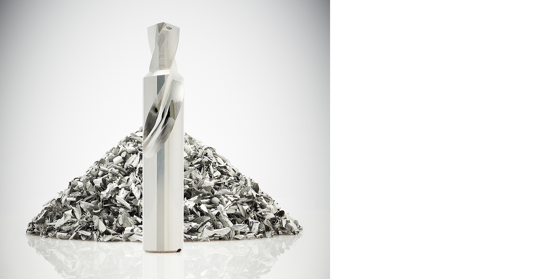 Bei der Zerspanung von Aluminium ist das Spänemanagement ausschlaggebend für die Effizienz. Dem für die Aufgabe bestmöglich ausgelegten Werkzeug kommt entscheidende Bedeutung zu. Foto: Müller Präzisionswerkzeuge