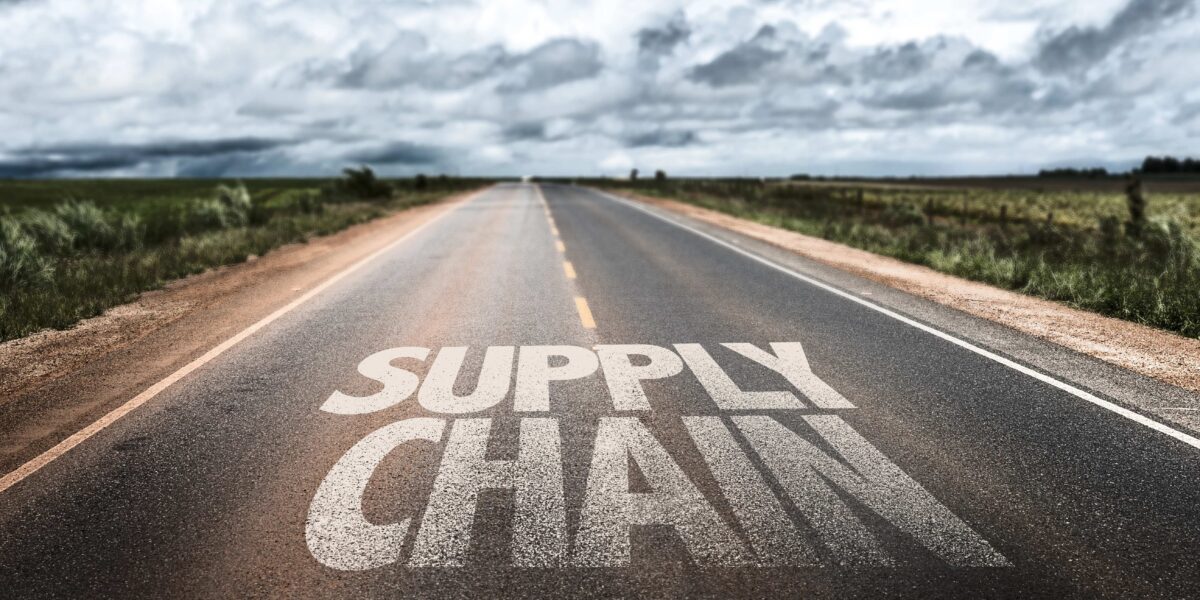 Der Klimawandel, der Krieg in der Ukraine und die anhaltenden Folgen der Corona-Pandemie setzen Europas Wirtschaft unter Druck. Unternehmen ordnen daher ihre Lieferketten neu. Foto: Smarterpix / gustavofrazao