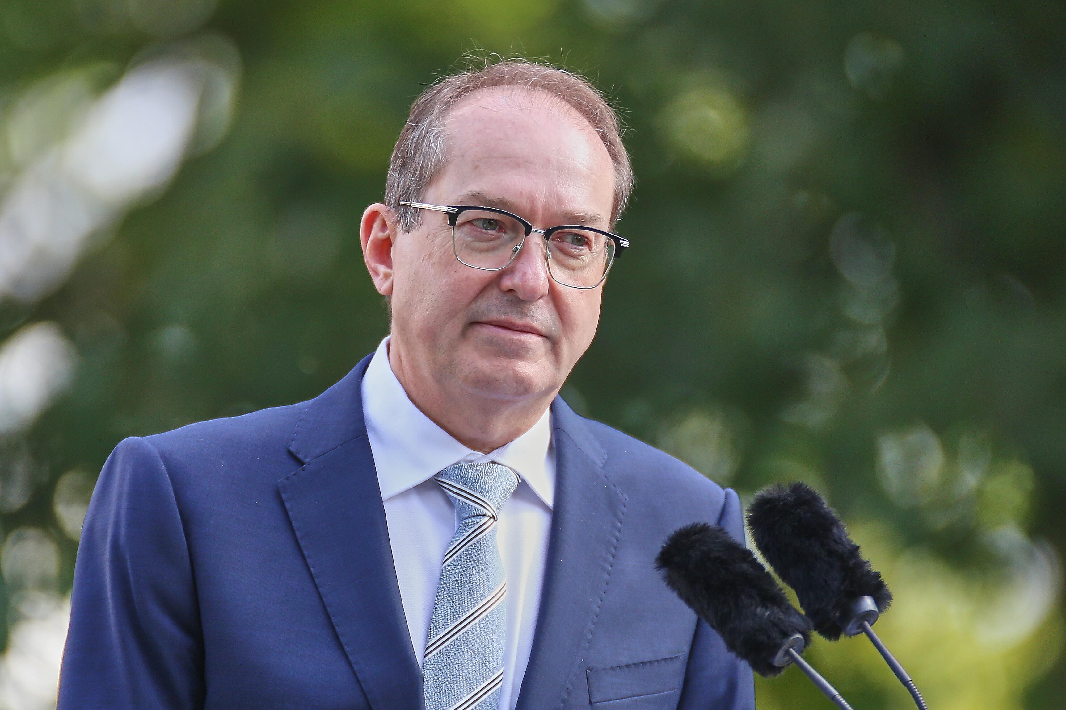 Deutschland im Visier: Innenminister Dobrindt plant schärfere Drohnenabwehr. Verdächtige Überflüge über Häfen und Militär.Foto: picture alliance / dts-Agentur 