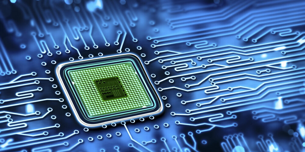 Mikrochip in einem Motherbord eingebettet
