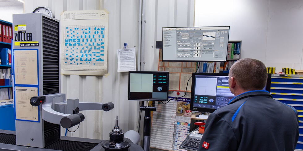 Auch das ZOLLER-Messgerät ist in den digitalen Datenprozess des COSCOM ECO-Systems eingebunden. Foto: COSCOM Computer GmbH