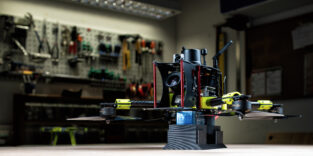 Modell einer Abfangdrohne