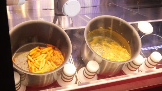 Mehrere Gerichte können gleichzeitig zubereitet werden. Foto: Tim Stockhausen