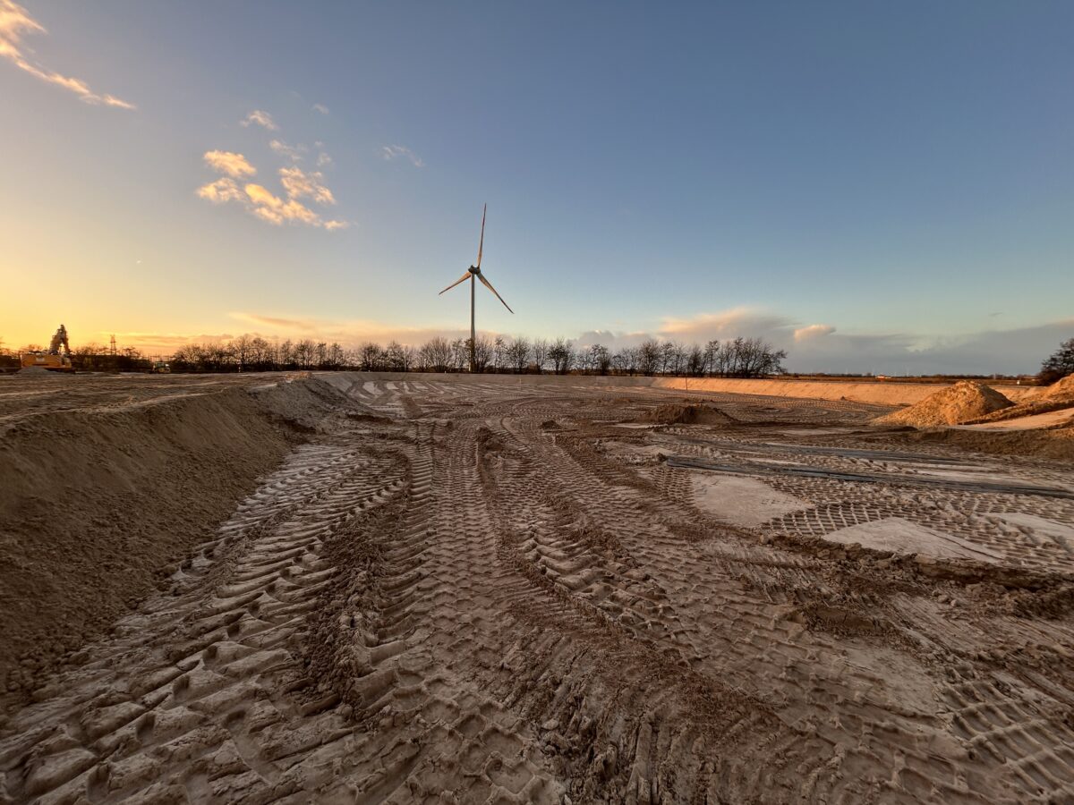 Aktueller Blick auf das Baufeld in Emden. (Foto: EWE/Jan Lübkemann)
