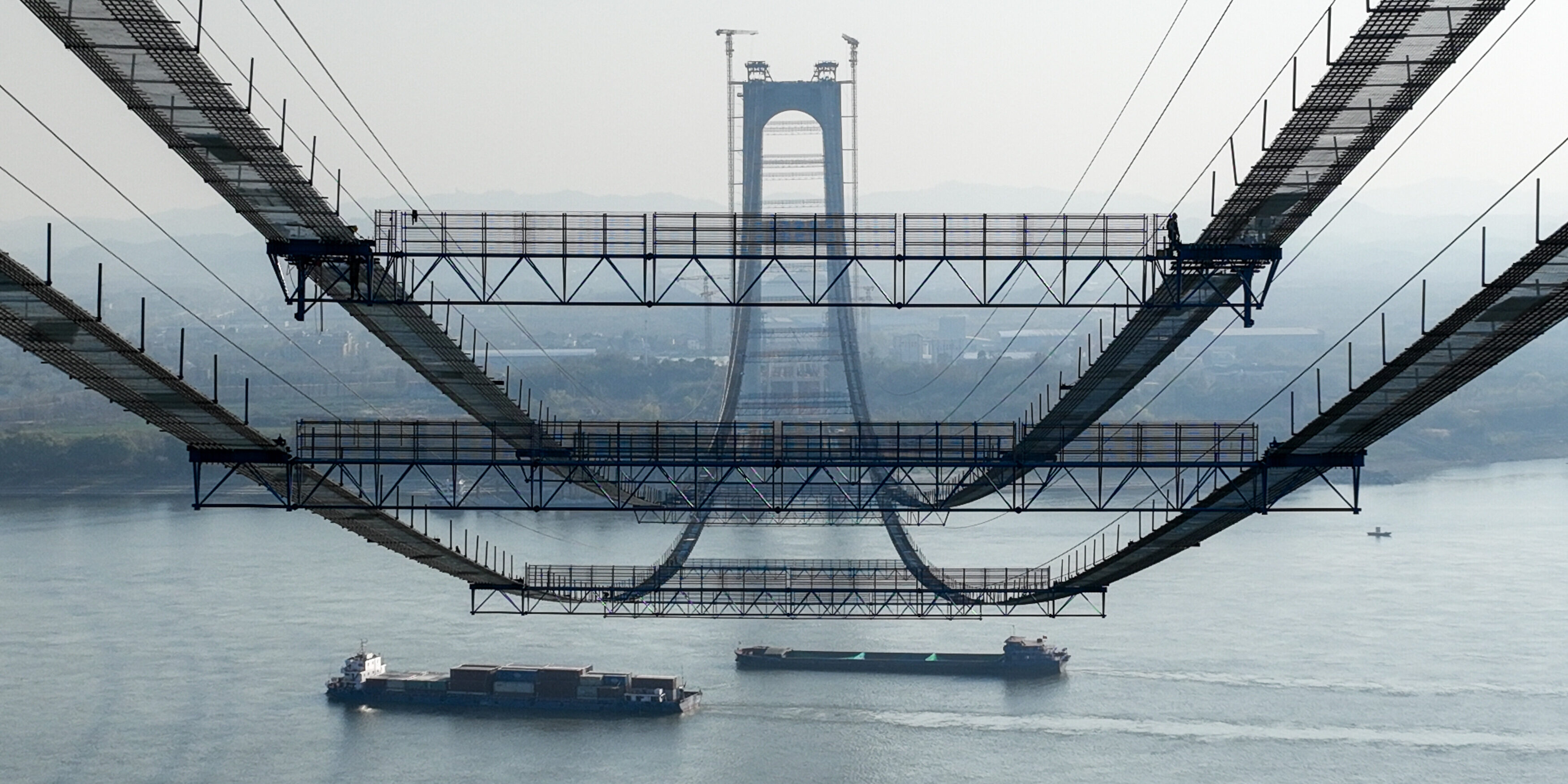 Yanji-Yangtse-Brücke: Ingenieure erfinden die Hängebrücke neu