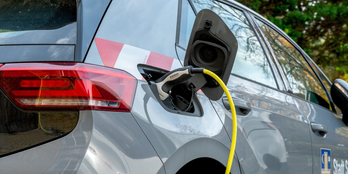 In Deutschland wurden 2025 so viele E-Autos gebaut wie noch nie. Foto:  picture alliance / SULUPRESS.DE/Torsten Sukrow