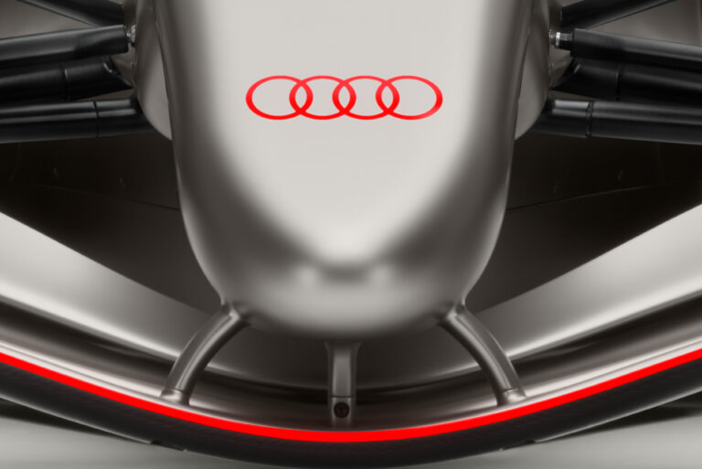 Audi-Formel-1-Auto von vorne