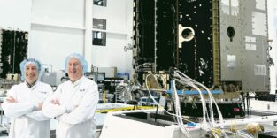 CO2M-Satellit im Reinraum
