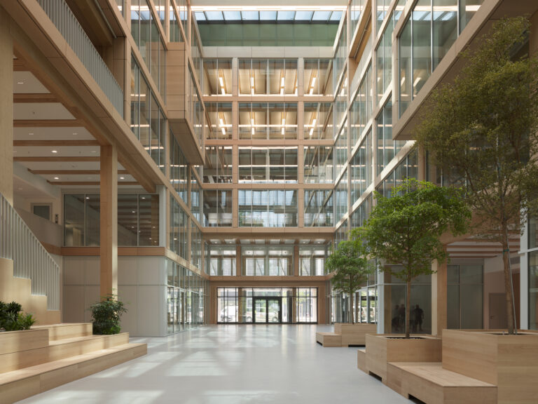 Blick ins Atrium des i8