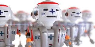 Mehrere Modelle eines Pflegeroboters.