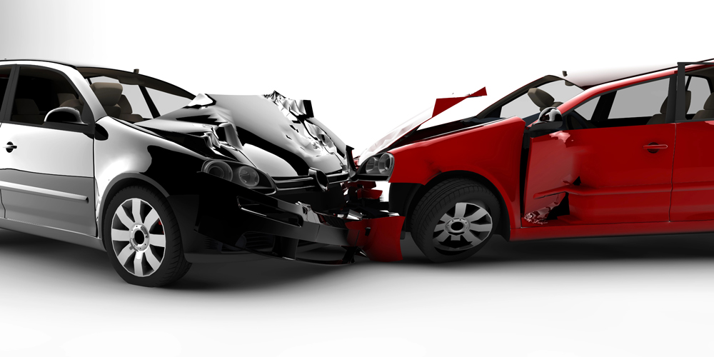 Zwei Pkw nach einem Frontalzusammenstoß