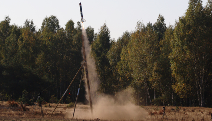 Erststart: Auf einem Militärgelände bei Warschau hob im September 2021 erstmals ein Rotating-Detonation-Antrieb aus eigener Kraft vom Boden ab. Foto: Łukasiewicz – Institute of Aviation