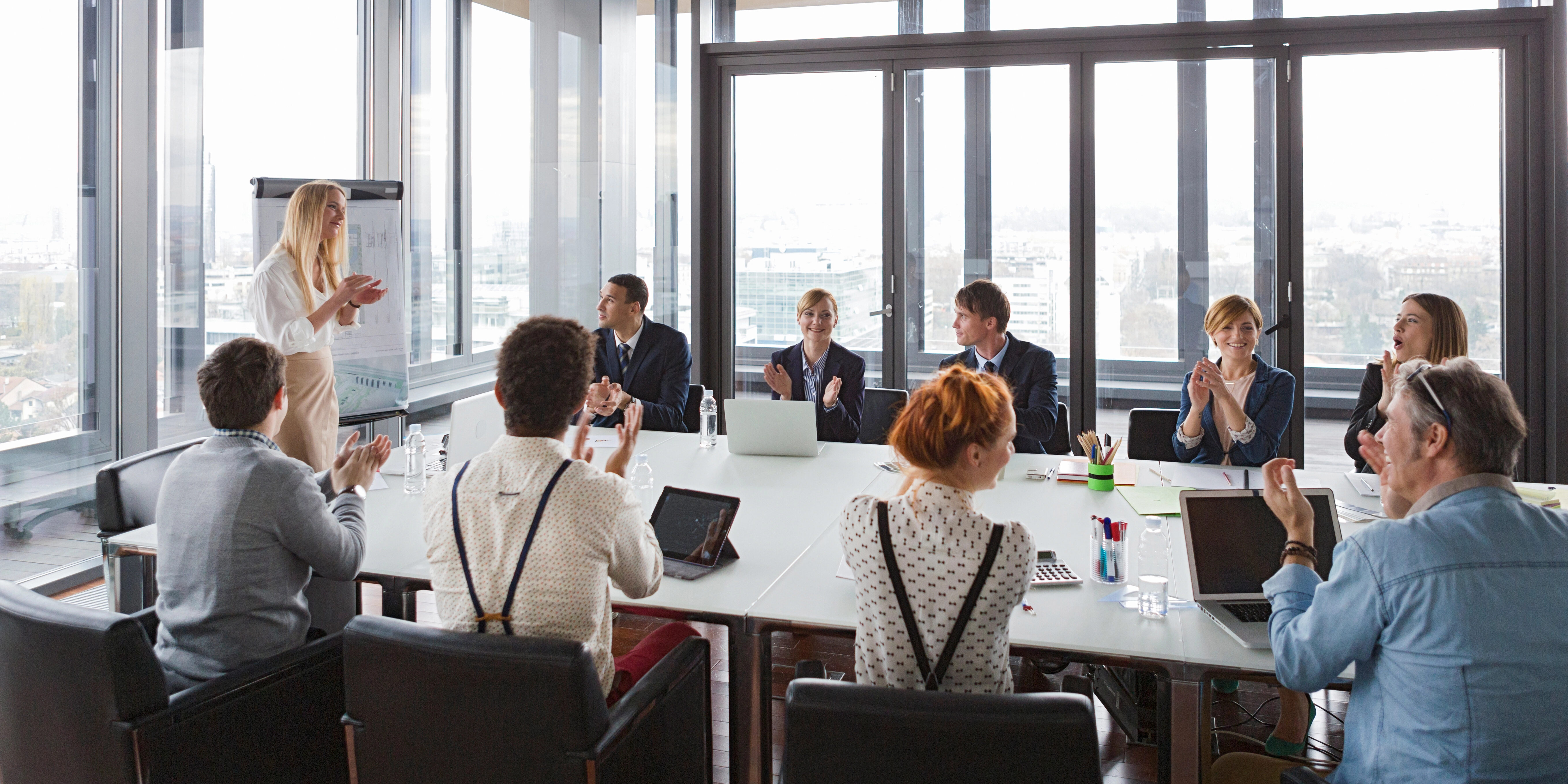 Wie Sie in Meetings wirklich gehört werden – ohne lauter zu sein