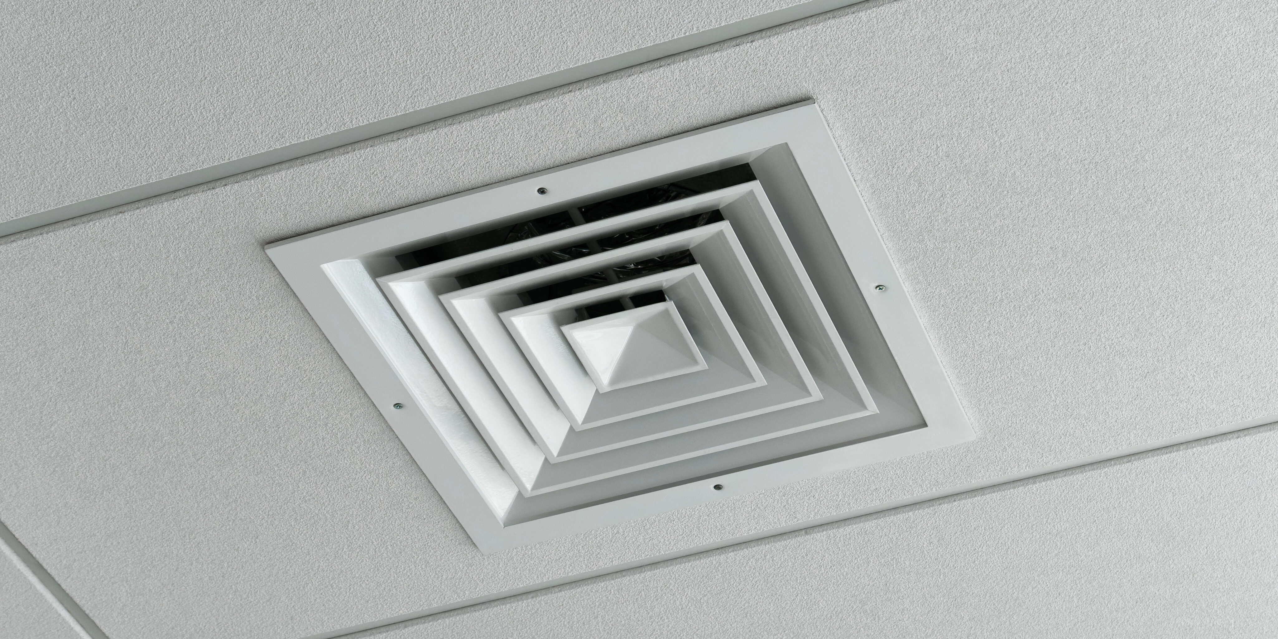 Herkömmliche Gebäudelüftung fängt CO<sub>2</sub> ein und spart Energie