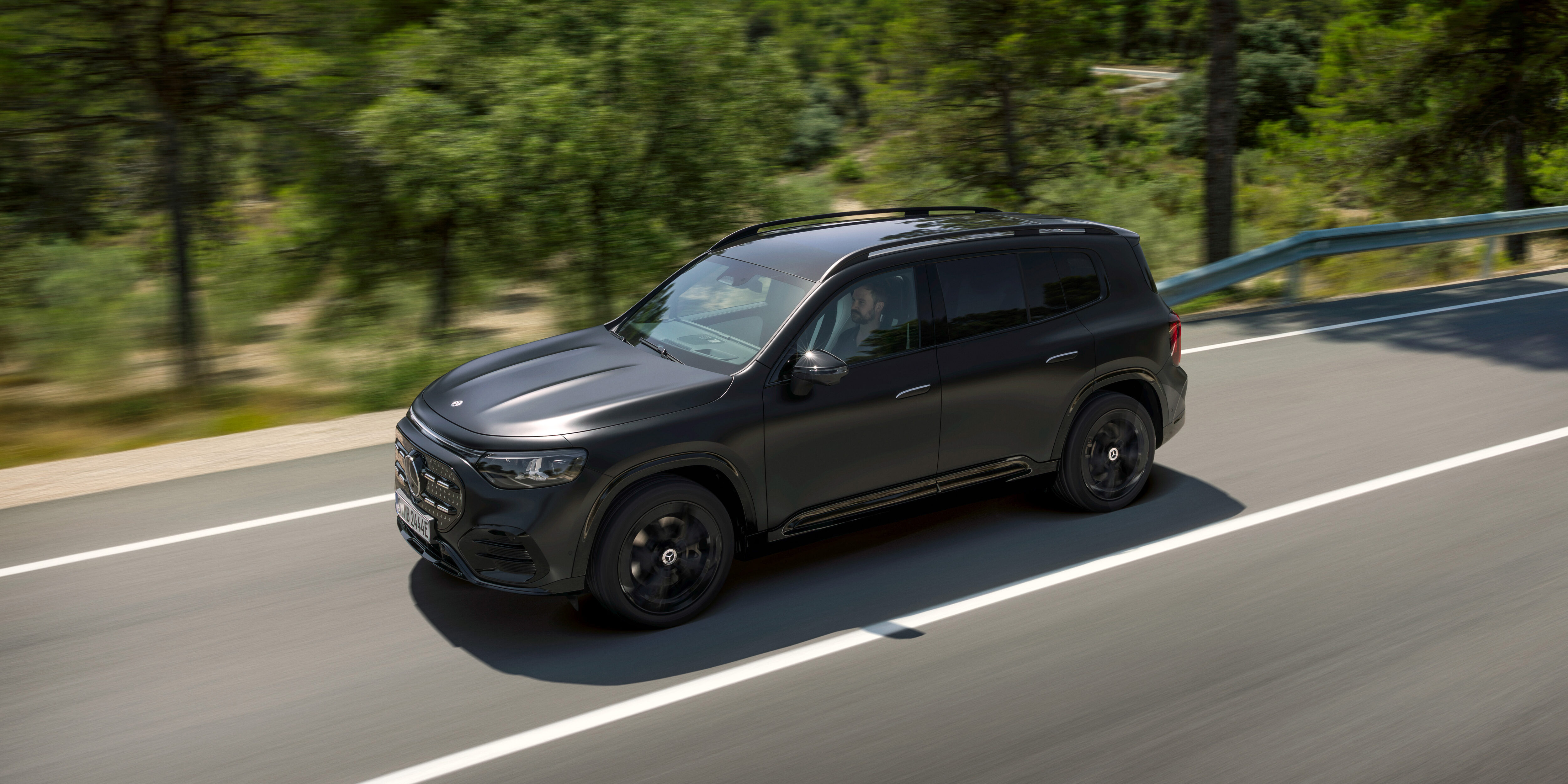 Neuer Mercedes GLB 2026: Elektrischer Kompakt-SUV vorgestellt