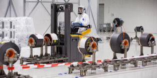 Blick in den Reinraum der VW-Batteriefabrik