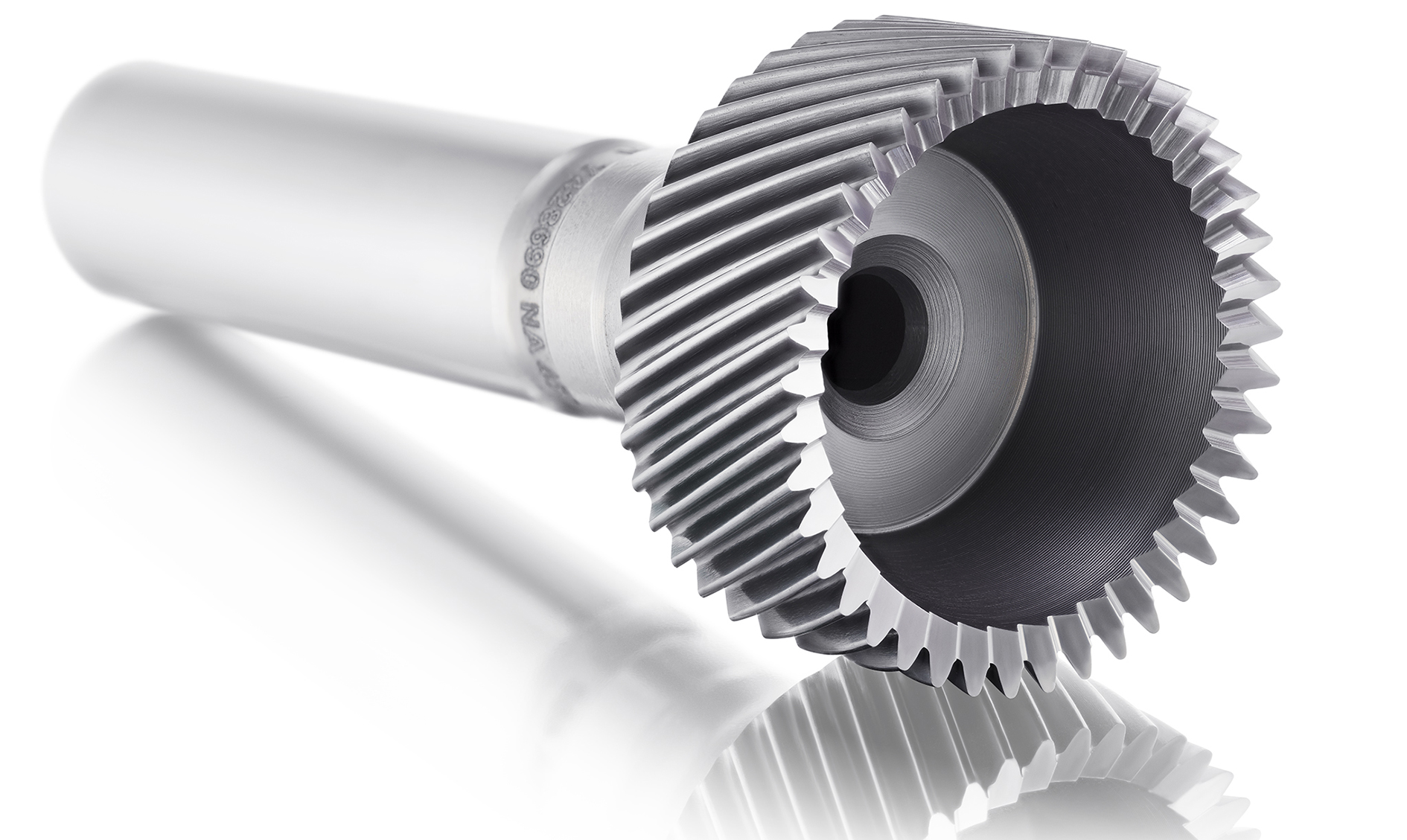 Die Wälzschälräder des Spezialisten überzeugen hinsichtlich Bearbeitungszeit, Fertigungskosten, Bauteilqualität, Werkzeugstandzeit und Prozesssicherheit. Grafik: LMT Tools