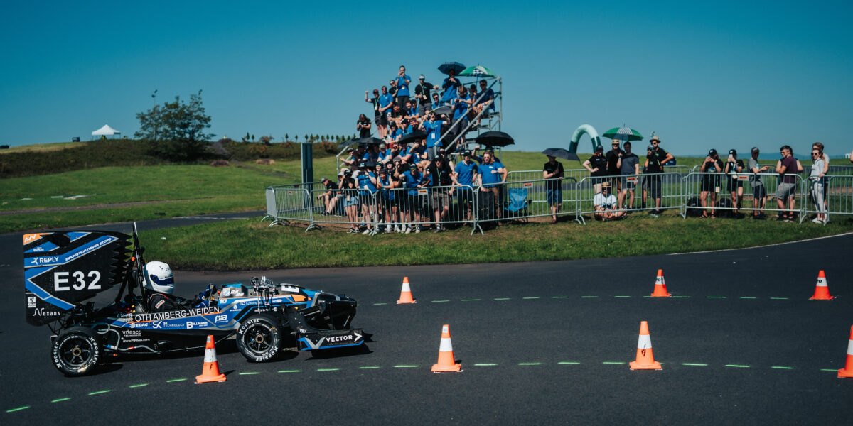 Neuer Motorsport-Master in Ostbayern: Ab dem Sommersemester 2026 kann man an der OTH Amberg-Weiden den Masterstudiengang "Motorsport Engineering" studieren.
