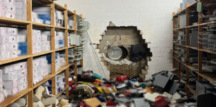 großes Loch im Tresorraum der Sparkasse Gelsenkirchen