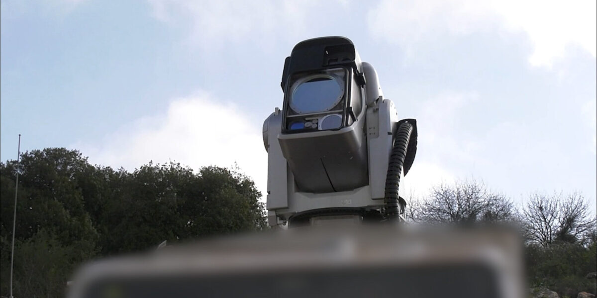 Iron Beam ist das erste operationelle Hochleistungs-Laserabwehrsystem der Welt und ergänzt Israels mehrschichtiges Luftverteidigungssystem.